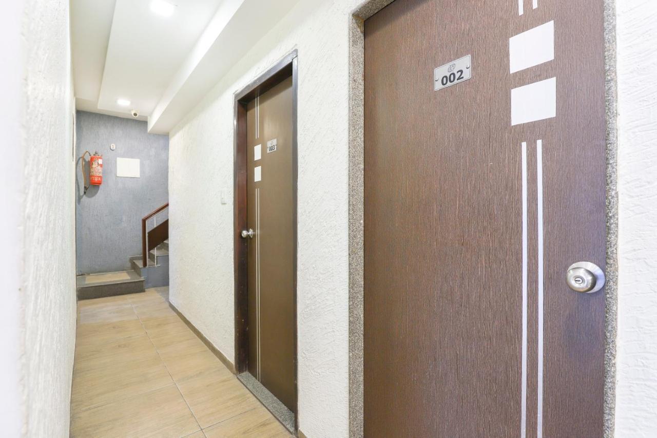 Hotel Jasmine Ahmadábád Kültér fotó