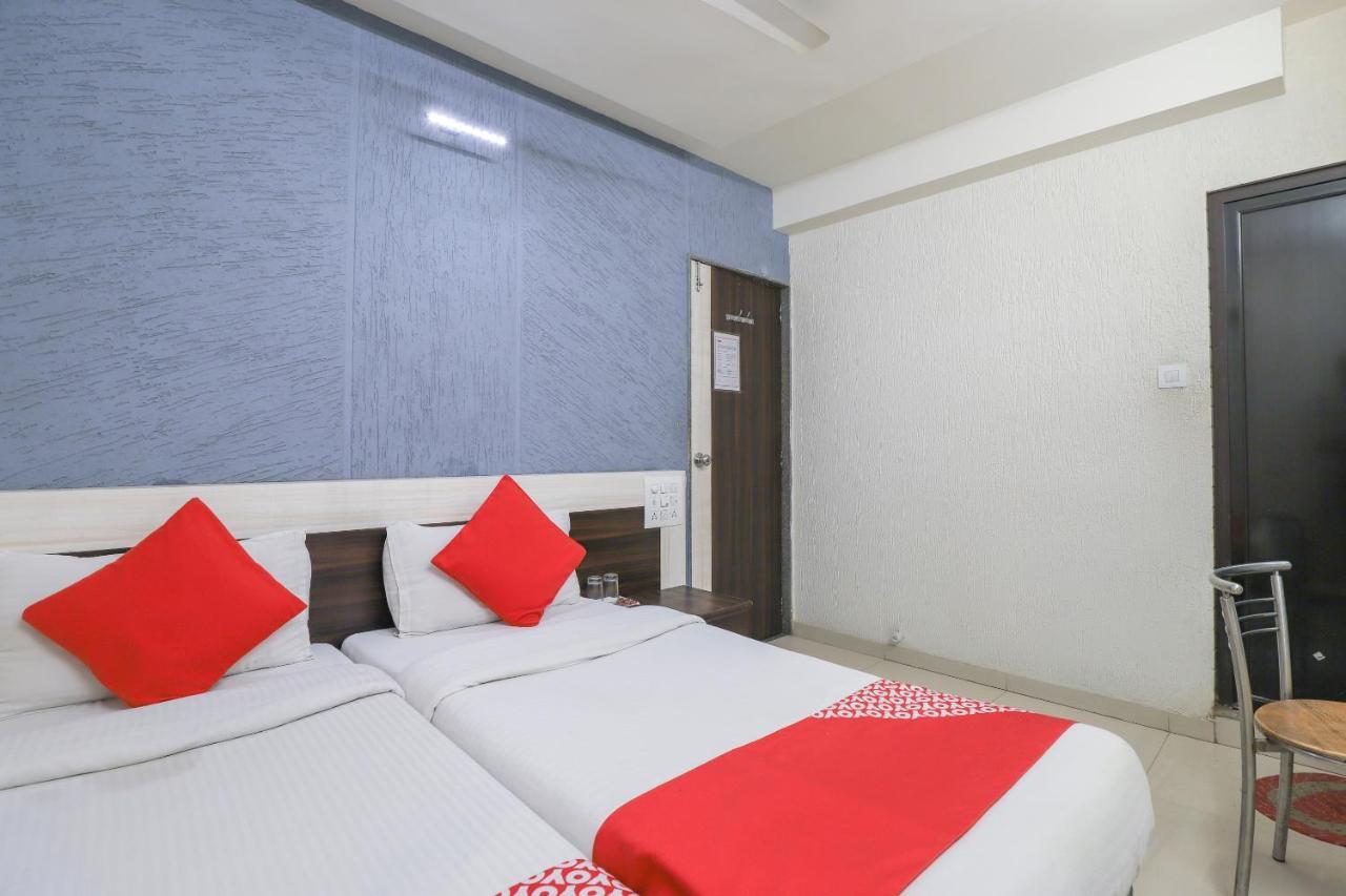 Hotel Jasmine Ahmadábád Kültér fotó