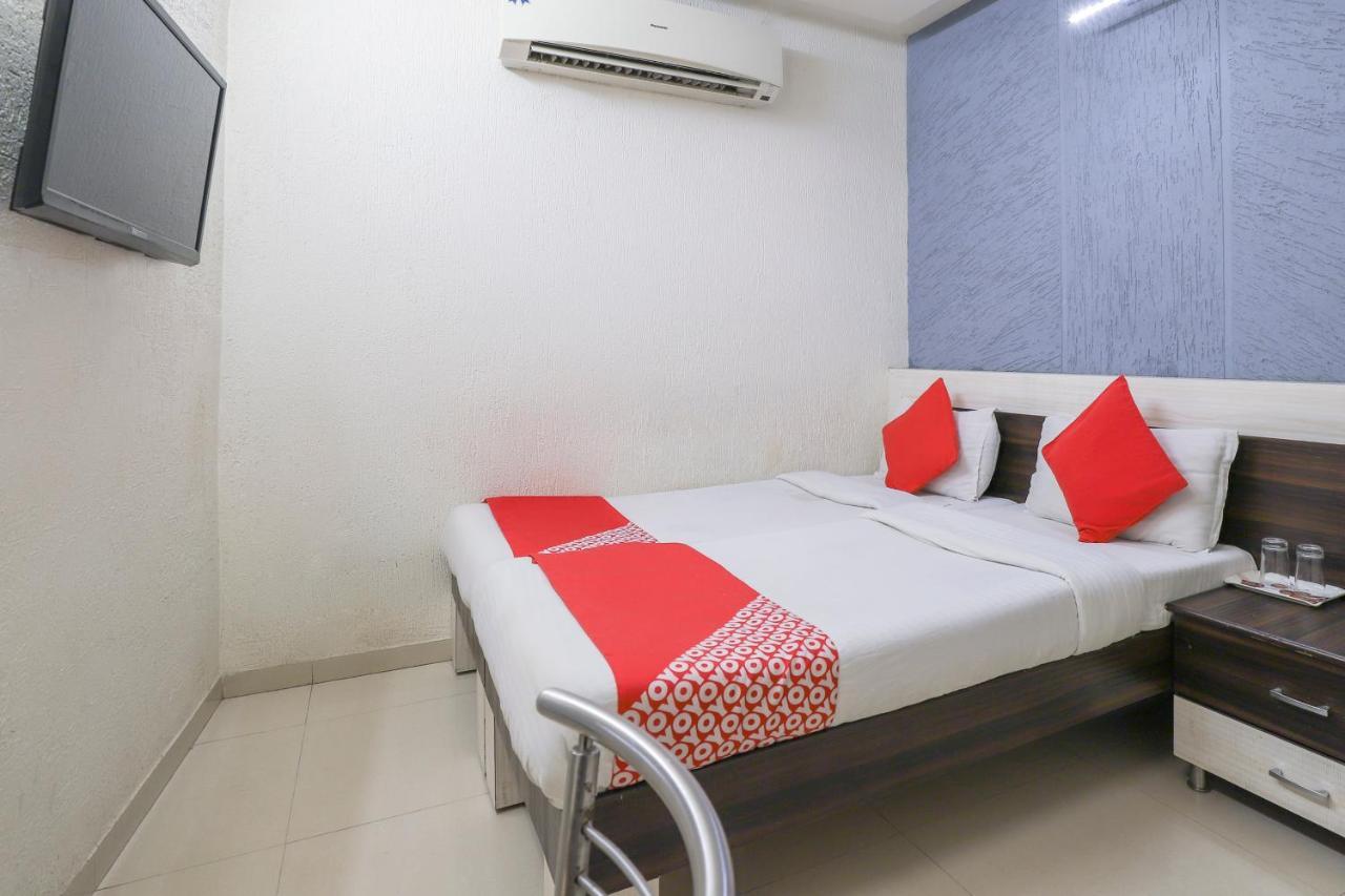 Hotel Jasmine Ahmadábád Kültér fotó