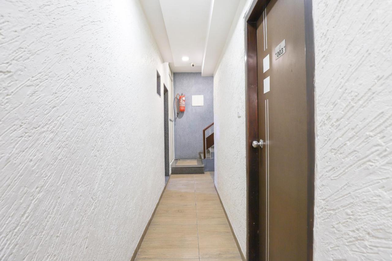 Hotel Jasmine Ahmadábád Kültér fotó