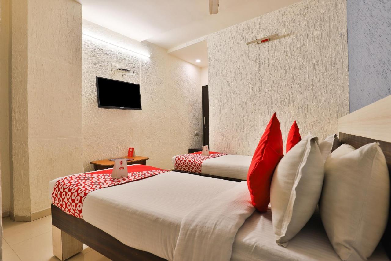 Hotel Jasmine Ahmadábád Kültér fotó