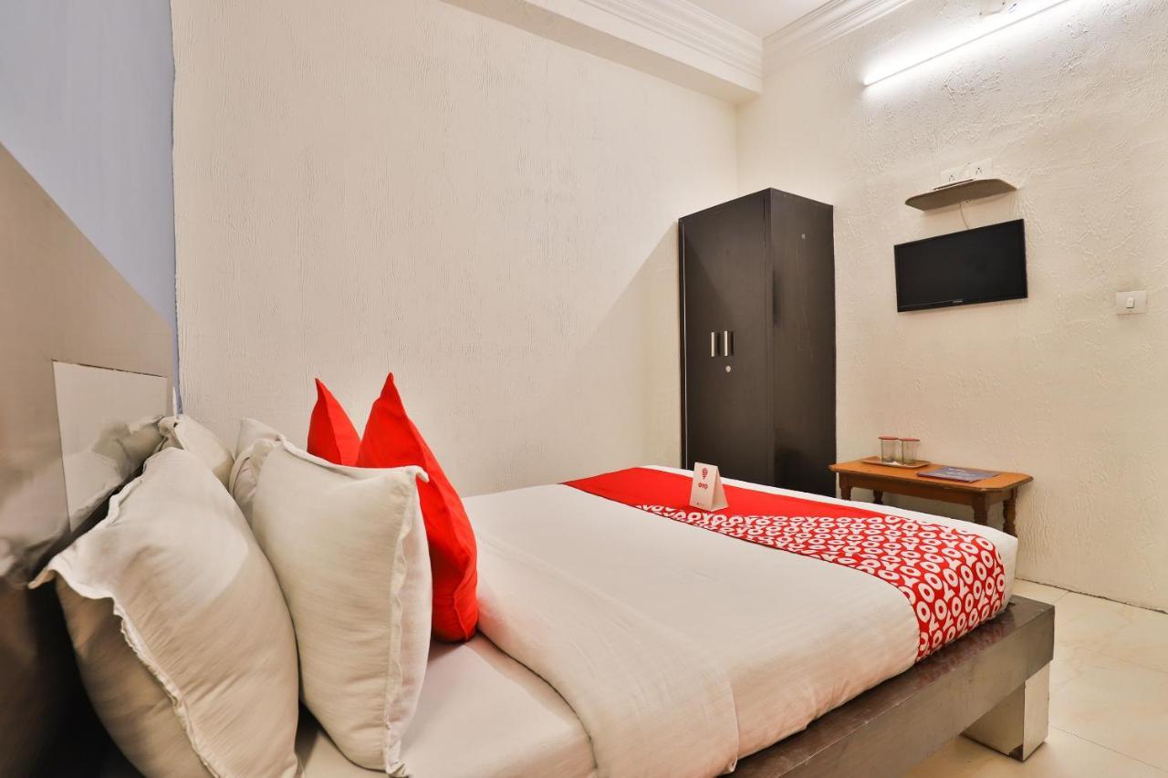 Hotel Jasmine Ahmadábád Kültér fotó