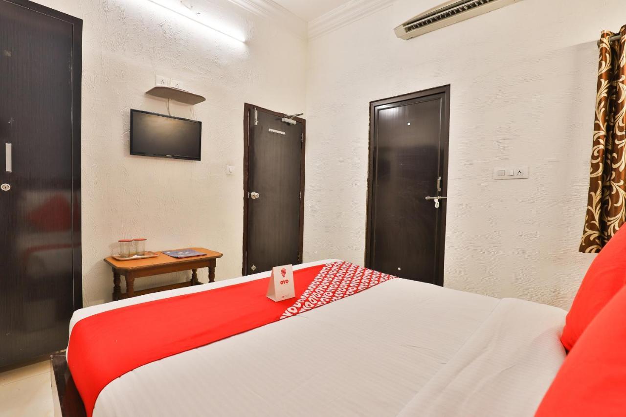 Hotel Jasmine Ahmadábád Kültér fotó