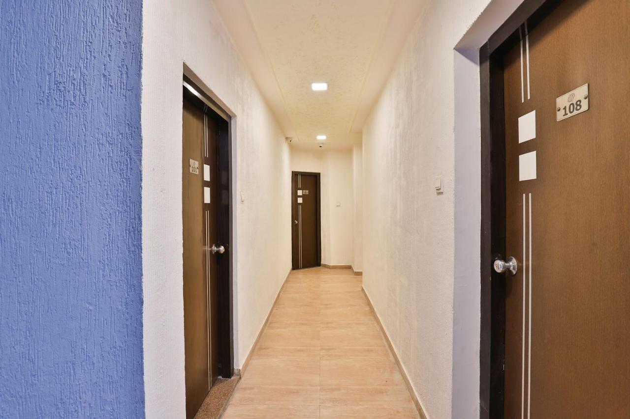 Hotel Jasmine Ahmadábád Kültér fotó