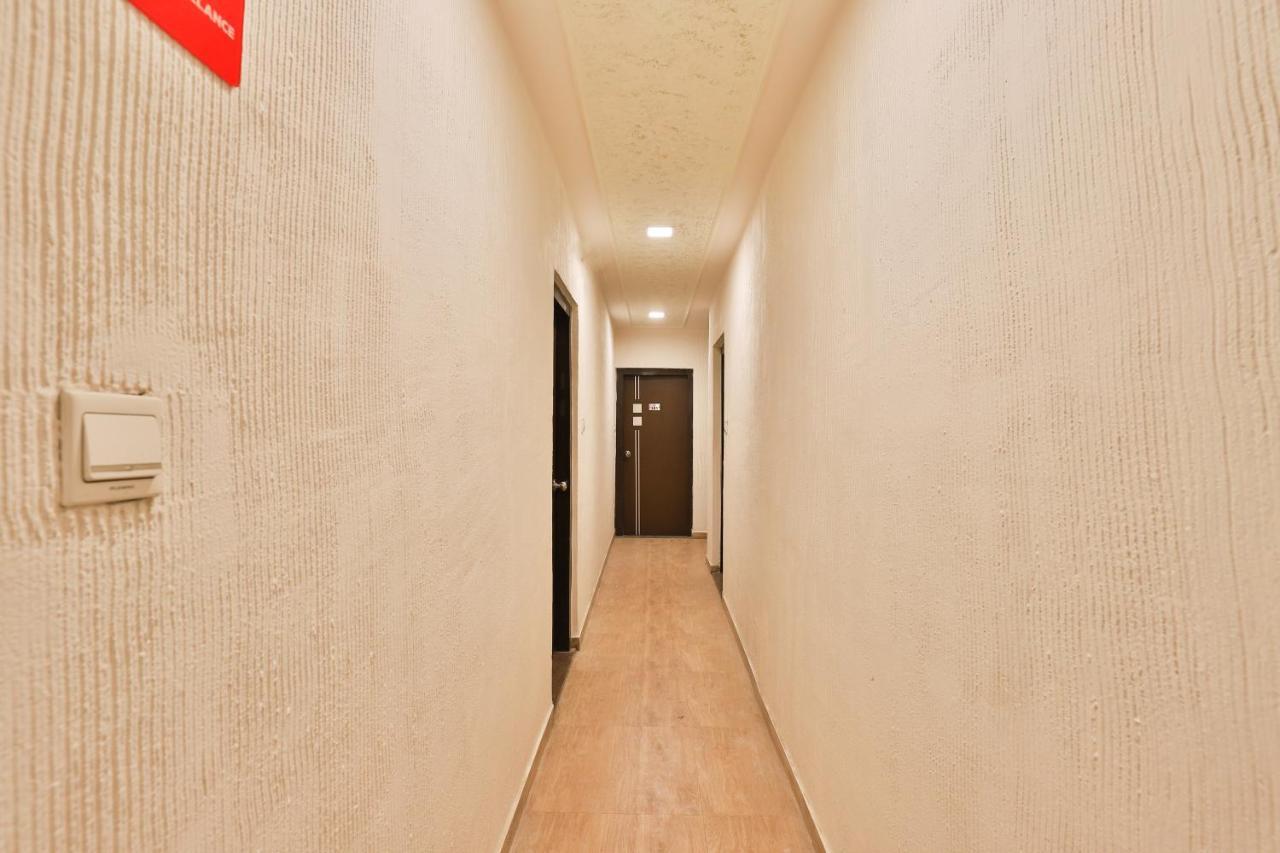 Hotel Jasmine Ahmadábád Kültér fotó