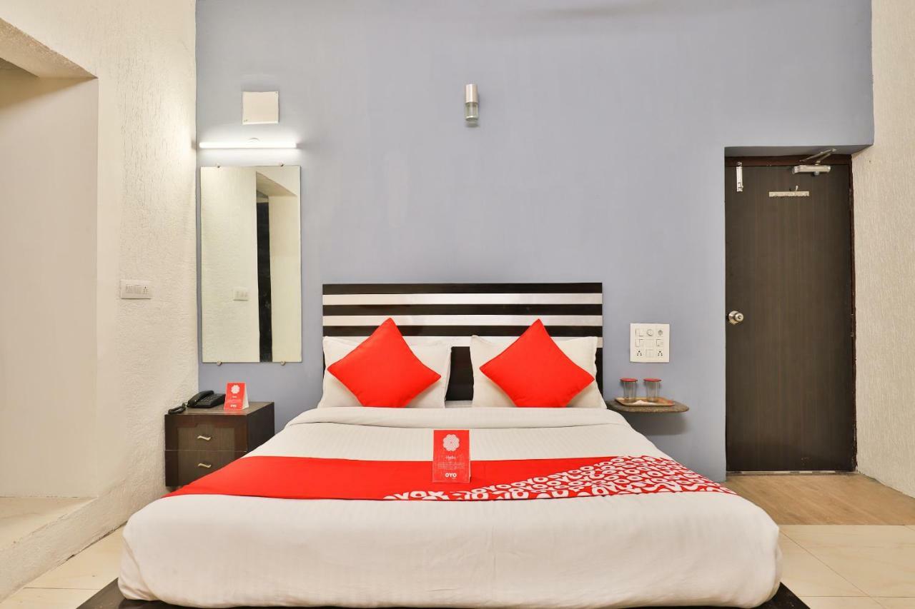 Hotel Jasmine Ahmadábád Kültér fotó